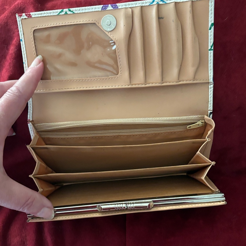 Chic Multicolor Designer Wallet - Picture 3 of 4